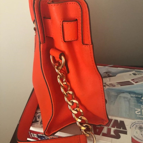 Michael Kors Bag ‼️SOLD‼️ - Picture 6 of 6